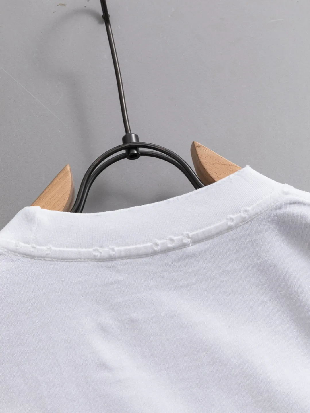 P100✨🔥 [BALENCIAGA] 2026FW short-sleeved T-shirt Premium 26s double yarn 300g fabric embroidery fraying process Color: Black White Green Size: S M L XL 2XL